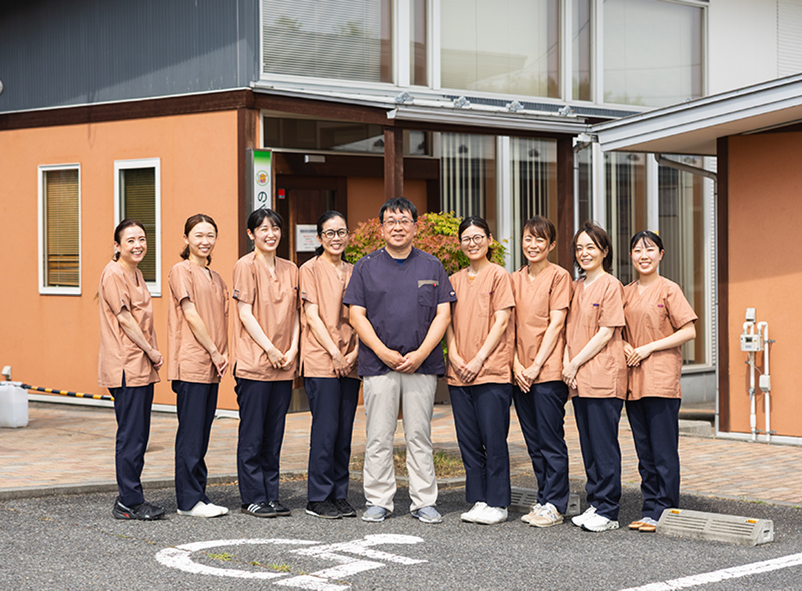 スタッフ集合写真